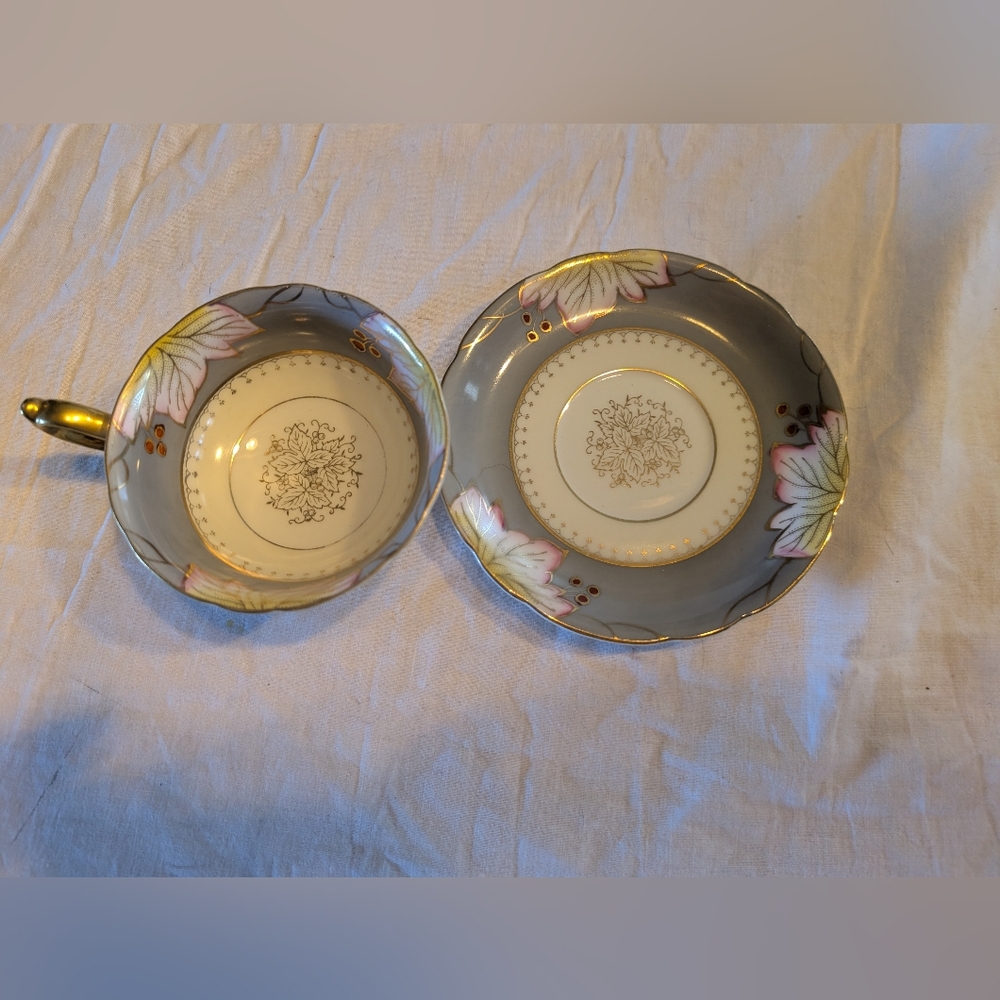 2/50$ Vintage-Style Gray Floral Porcelain Teacup and Saucer with Gold Handle - Picture 5 of 10